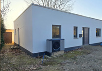 Modernes Einfamilienhaus mit großzügiger Außenanlage am Stadtrand