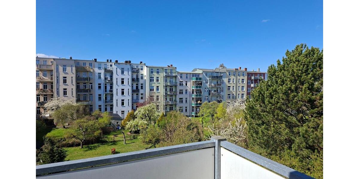 Dachgeschoßwohnung Rostock Hansaviertel - 3 Zimmer, 73 m&sup2;, 800&euro; | Angebot:26278044