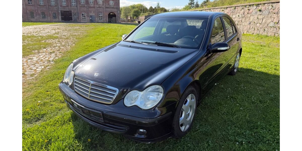 Mercedes-Benz C 220 175.217 km 1.999 &euro; Tessin 18195