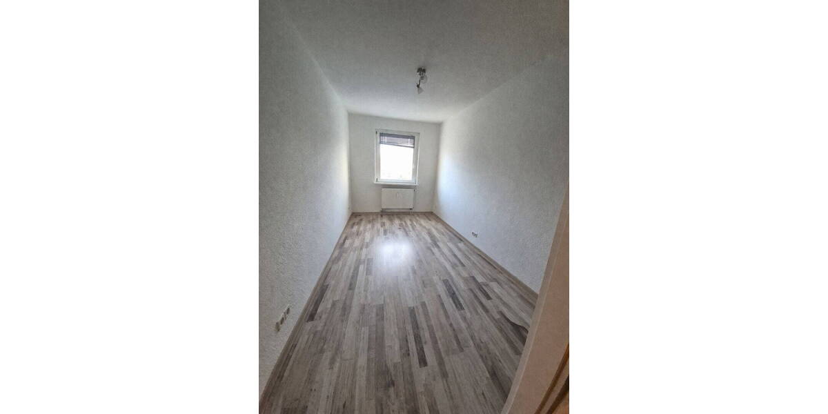 Etagenwohnung Rostock Südstadt - 3 Zimmer, 63 m&sup2;, 225.000&euro; | Angebot:26150651