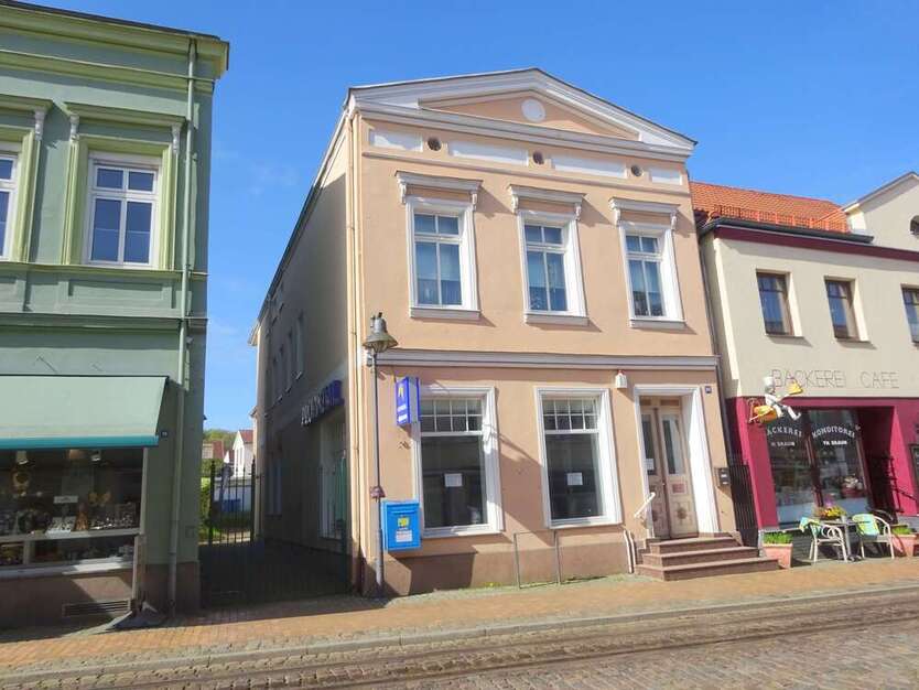 Haus zum Kaufen in Bad Doberan 590.000 € 424 m²