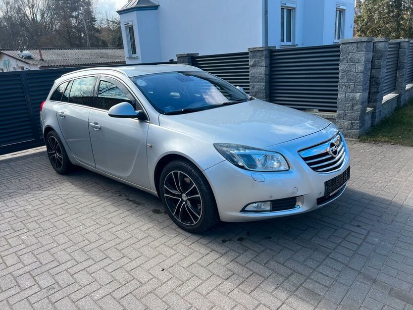 Opel Insignia 225.747 km 1.950 € Bad Doberan 18209