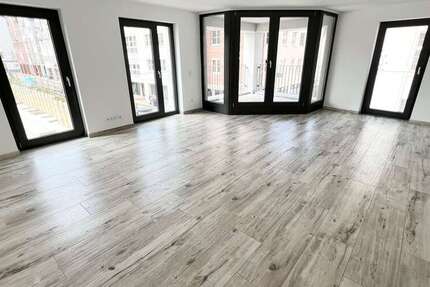 Wohnung Rostock Stadtmitte - 3 Zimmer, 101 m&sup2;, 1.515&euro; | Angebot:26480126