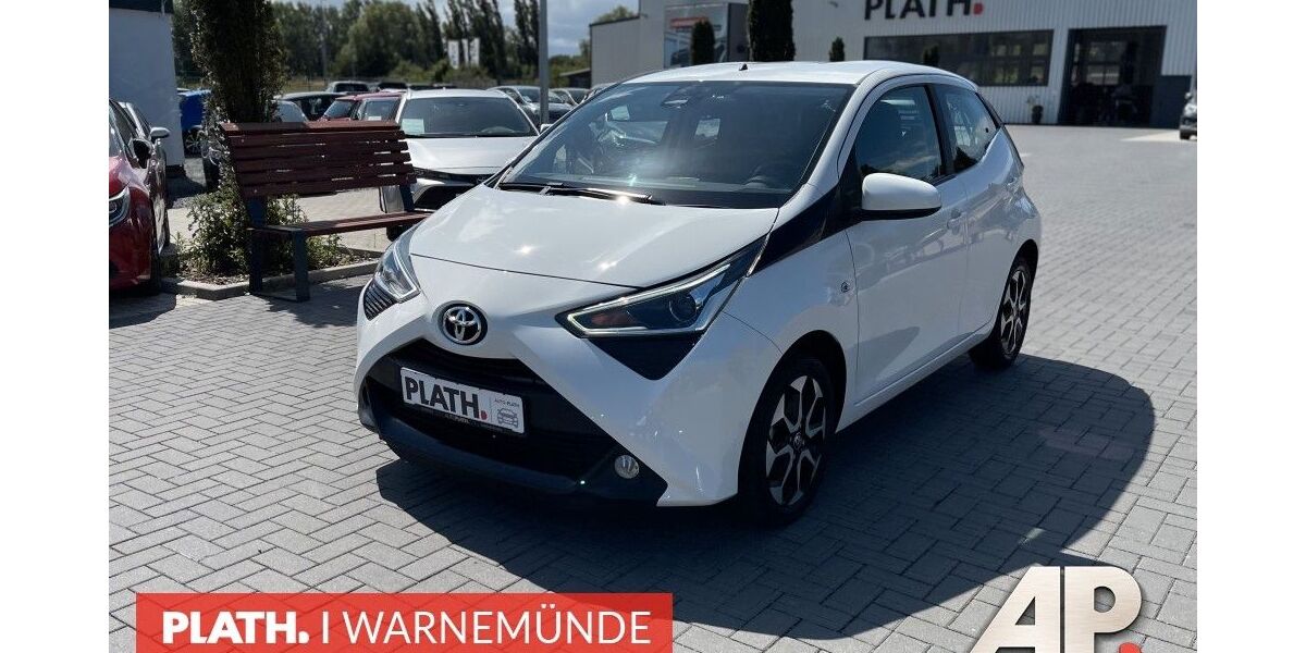 Toyota Aygo (X) 106.000 km 12.490 &euro; Rostock-Warnemünde 18119