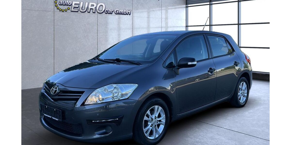 Toyota Auris 87.000 km 4.650 &euro; Rostock 18106