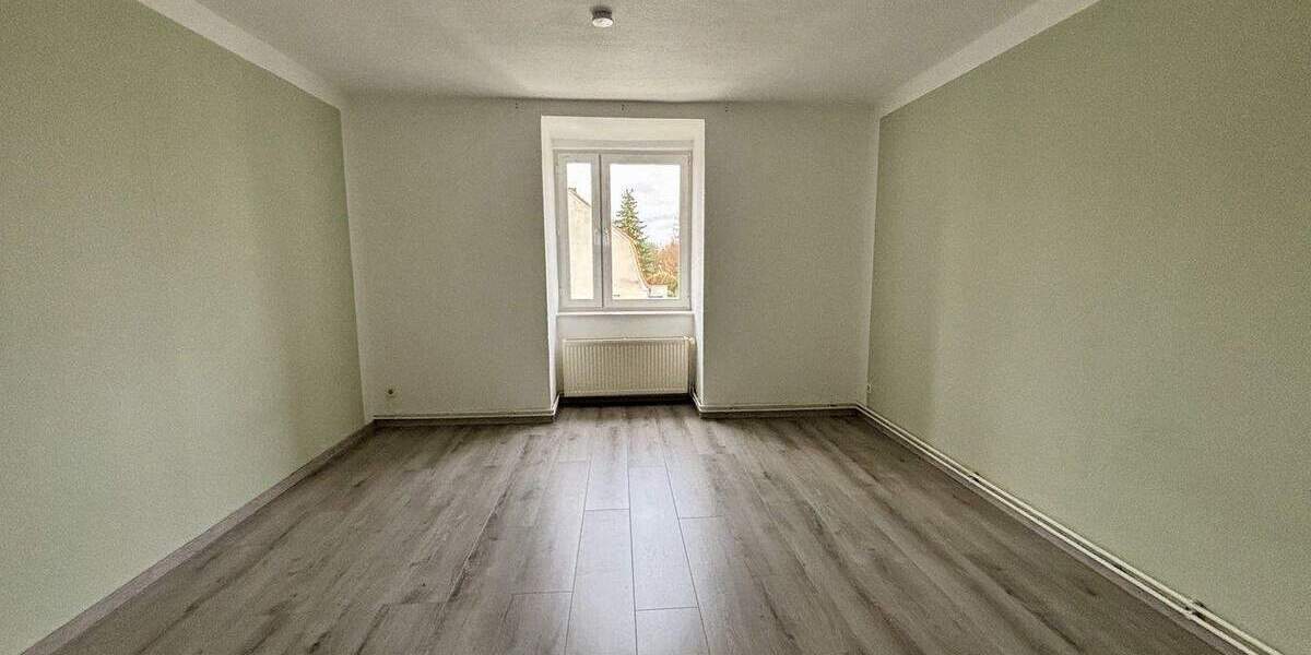 Doppelhaushälfte Bützow - 6 Zimmer, 150 m&sup2;, 260.000&euro; | Angebot:25770942