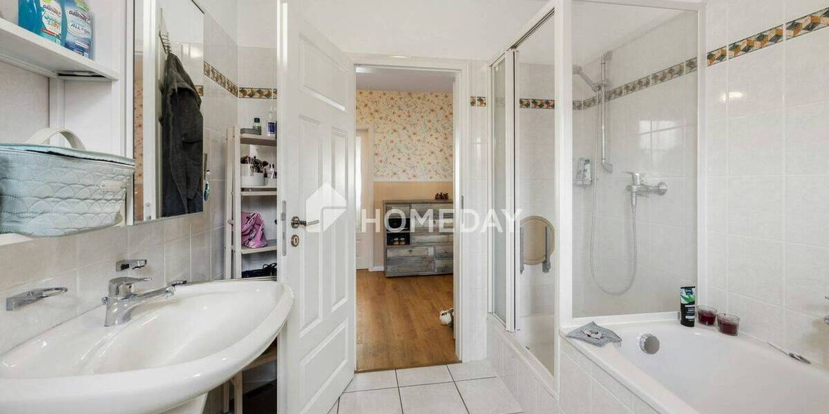 Einfamilienhaus Elmenhorst-Lichtenhagen Lichtenhagen - 8 Zimmer, 230 m&sup2;, 886.500&euro; | Angebot:26106402