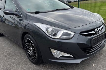Hyundai i40 225.300 km 5.980 &euro; Rostock 18147