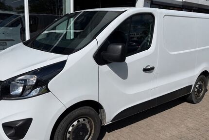 Opel Vivaro 160.600 km 9.490 &euro; Rostock 18059