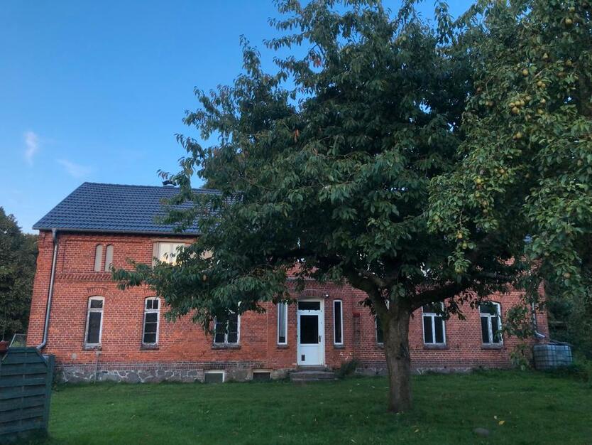 Großzügige Wohnung auf dem Land mit Garten zu vermieten zimmer
