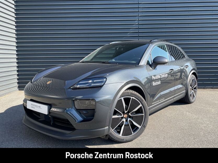 Porsche Macan 4.990 km 92.750 € Papendorf 18059