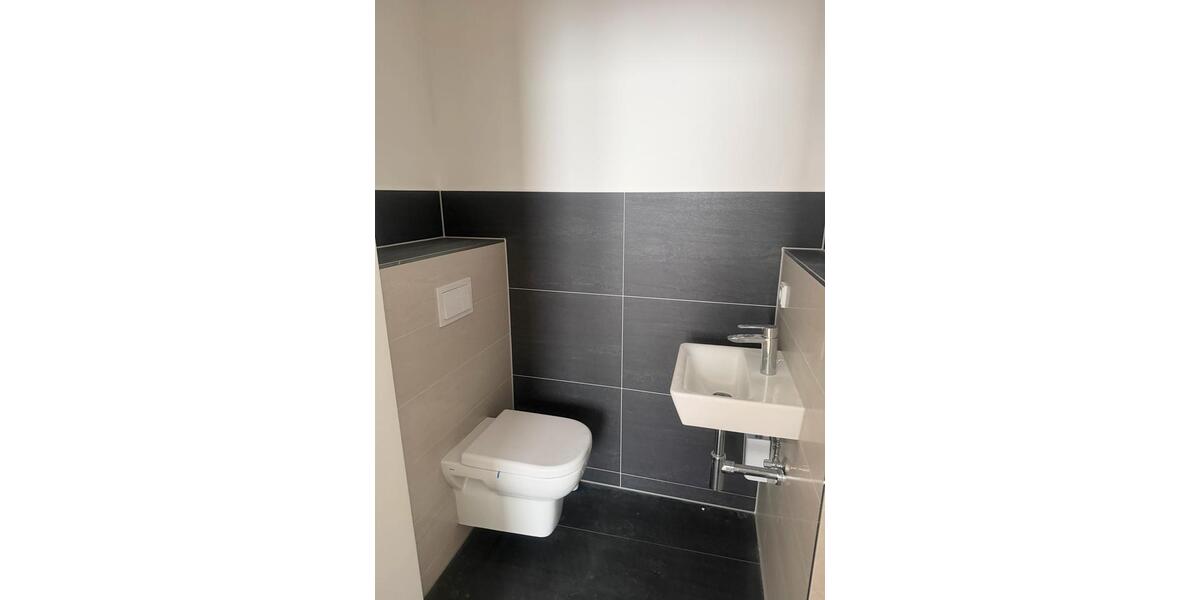 Erdgeschoßwohnung Sanitz - 4 Zimmer, 165 m&sup2;, 1.790&euro; | Angebot:26411628