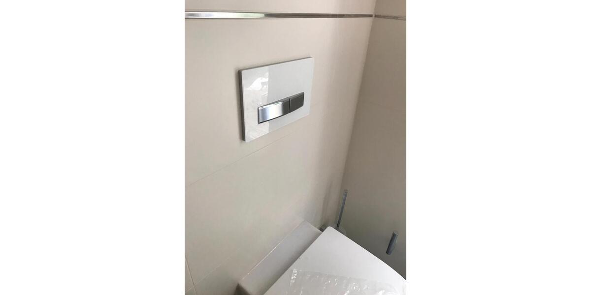 Etagenwohnung Rostock Hansaviertel - 3 Zimmer, 105 m&sup2;, 1.520&euro; | Angebot:26001825