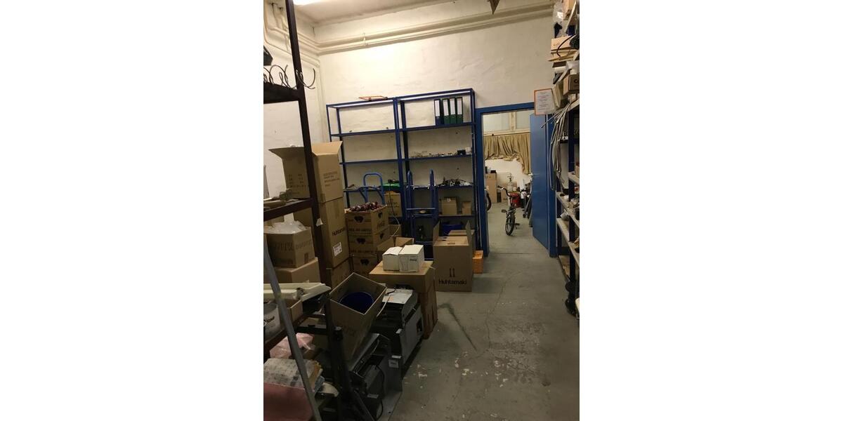 Provfrei: Ebenerd WerkstattLager 275 qm 7€qm Rolltor 18107 HRO zimmer