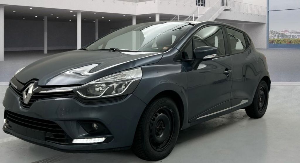 Renault Clio 98.029 km 11.390 &euro; Rostock 18059