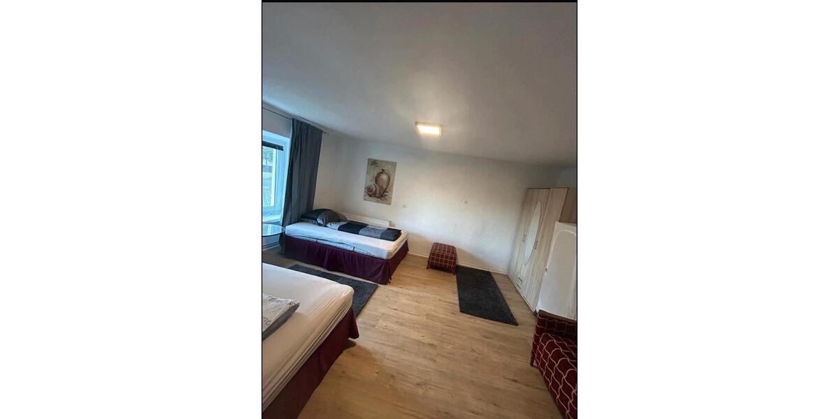 Erdgeschoßwohnung Rostock - 4 Zimmer, 120 m&sup2;, 18&euro; | Angebot:26338734