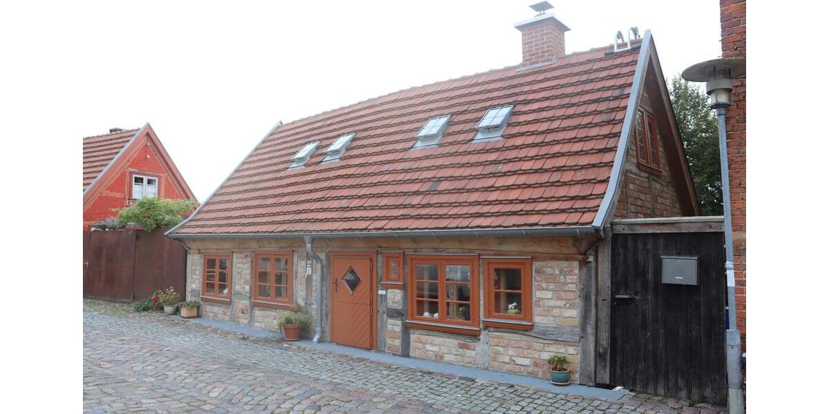 Einfamilienhaus Bützow - 3 Zimmer, 53 m&sup2;, 960&euro; | Angebot:25238764