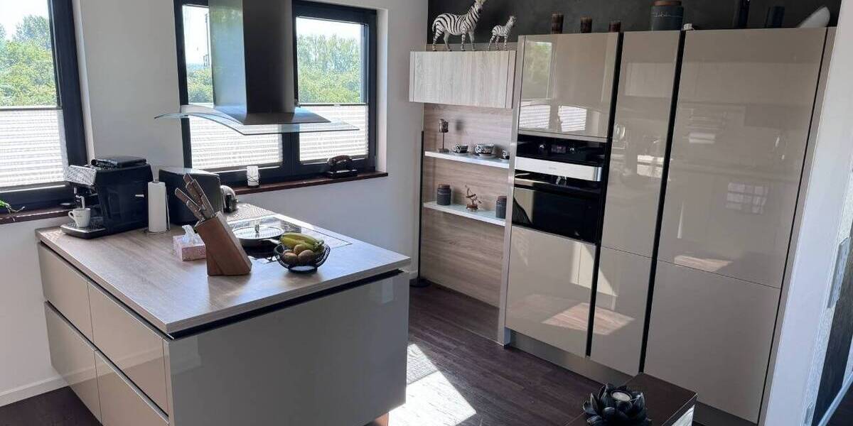 Etagenwohnung Rostock Hohe Düne - 5 Zimmer, 210 m&sup2;, 3.360&euro; | Angebot:26778324
