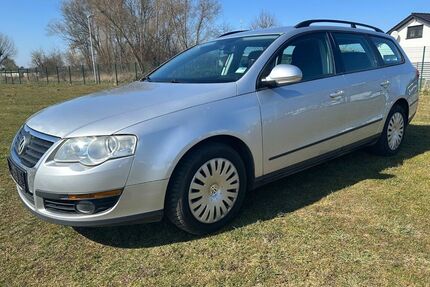 VW Passat Variant