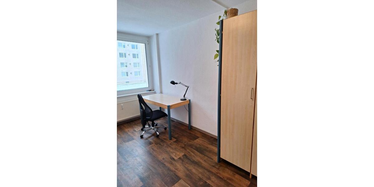 Etagenwohnung Papendorf - 3 Zimmer, 17 m&sup2;, 320&euro; | Angebot:24690845