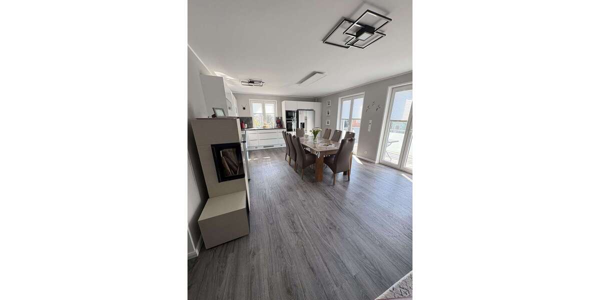 Etagenwohnung Elmenhorst Elmenhorst - 4 Zimmer, 119 m&sup2;, 2.300&euro; | Angebot:27195283