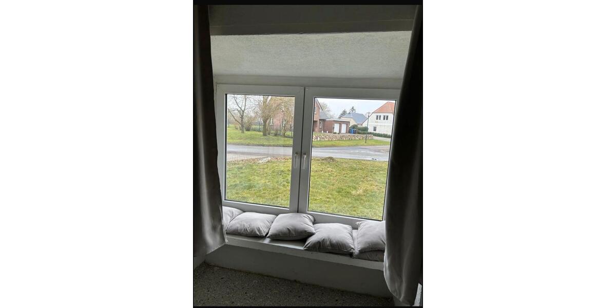 Erdgeschoßwohnung Rostock - 4 Zimmer, 120 m&sup2;, 18&euro; | Angebot:26338734