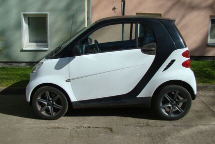 Smart ForTwo 54.000 km 5.200 &euro; Rostock 18057