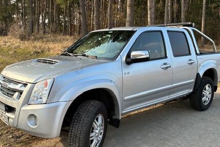 Isuzu D-Max 225.000 km 12.900 &euro; Sanitz 18190