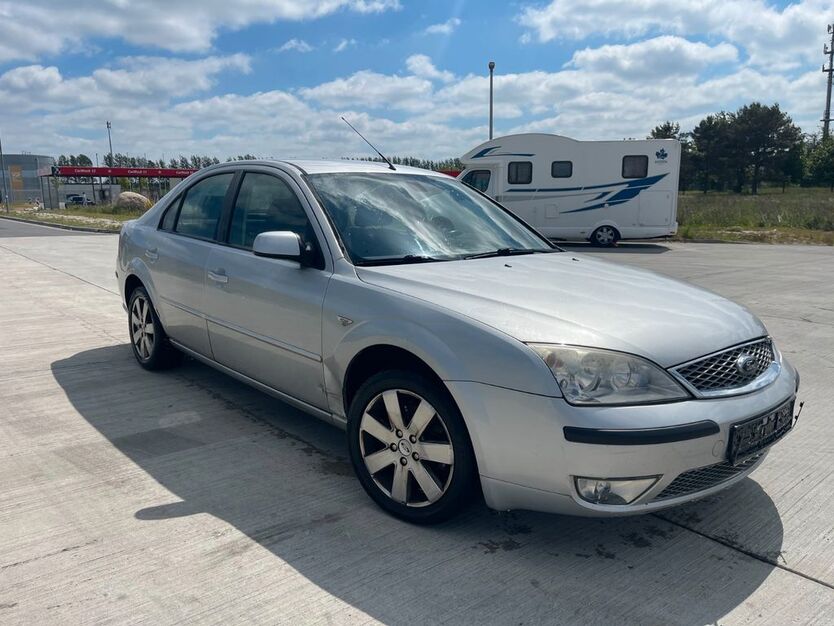 Ford Mondeo 230.236 km 700 € Broderstorf 18184