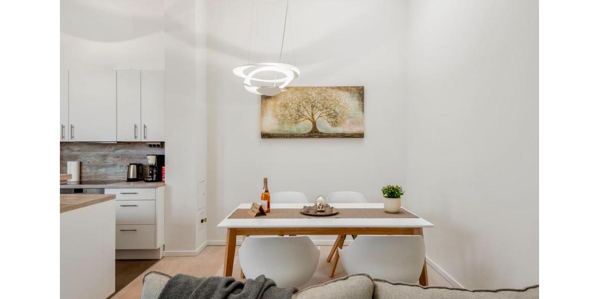 Dachgeschoßwohnung Rostock - 2 Zimmer, 60 m&sup2;, 1.850&euro; | Angebot:23509425