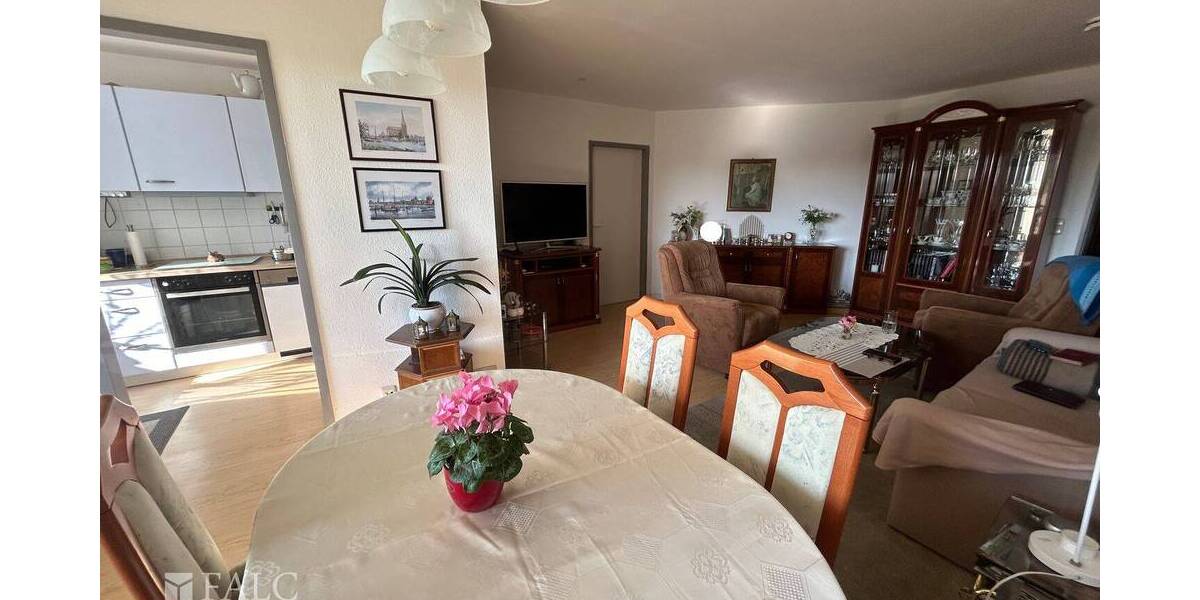 Etagenwohnung Rostock Toitenwinkel - 2 Zimmer, 65 m&sup2;, 229.000&euro; | Angebot:26766883