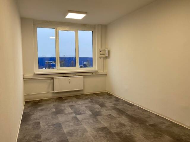 Gewerbeobjekt Rostock Evershagen - 1 Zimmer, 75 m&sup2;, 575&euro; | Angebot:22342251