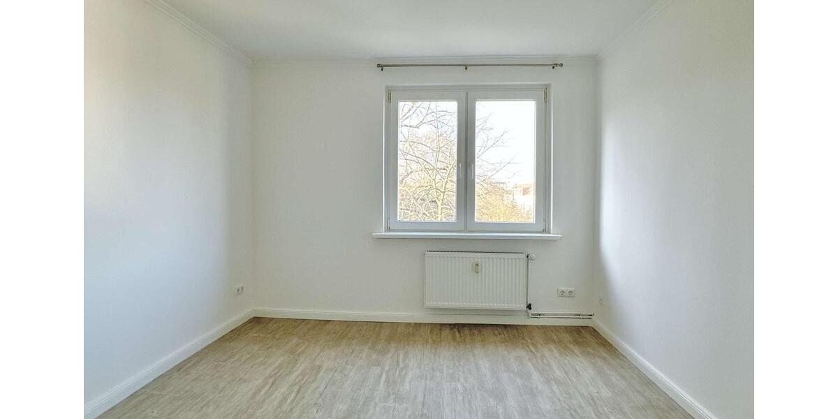 Dachgeschoßwohnung Rostock Hansaviertel - 3 Zimmer, 56 m&sup2;, 1.140&euro; | Angebot:24754744