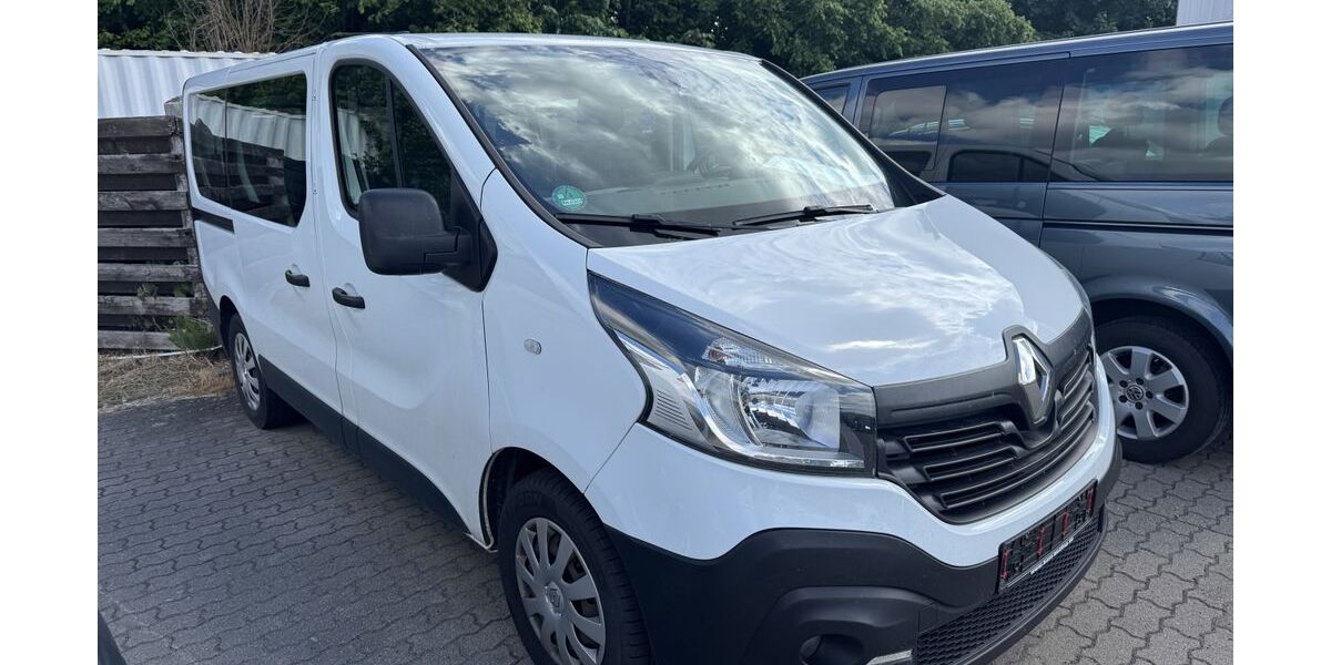 Renault Trafic 146.000 km 15.990 &euro; Vilz 18195