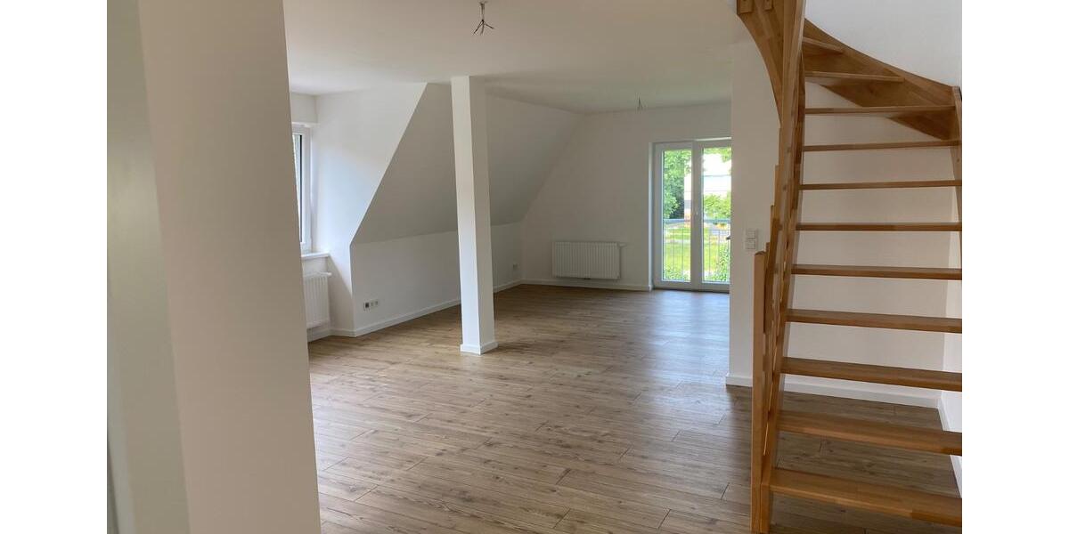 Maisonettenwohnung Rostock Groß-Klein - 4 Zimmer, 90 m&sup2;, 1.200&euro; | Angebot:25056234