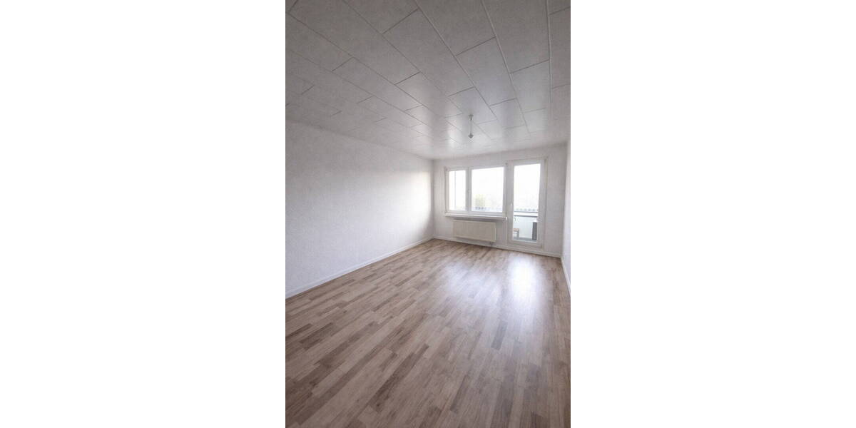 Etagenwohnung Rostock Südstadt - 3 Zimmer, 63 m&sup2;, 225.000&euro; | Angebot:26150651