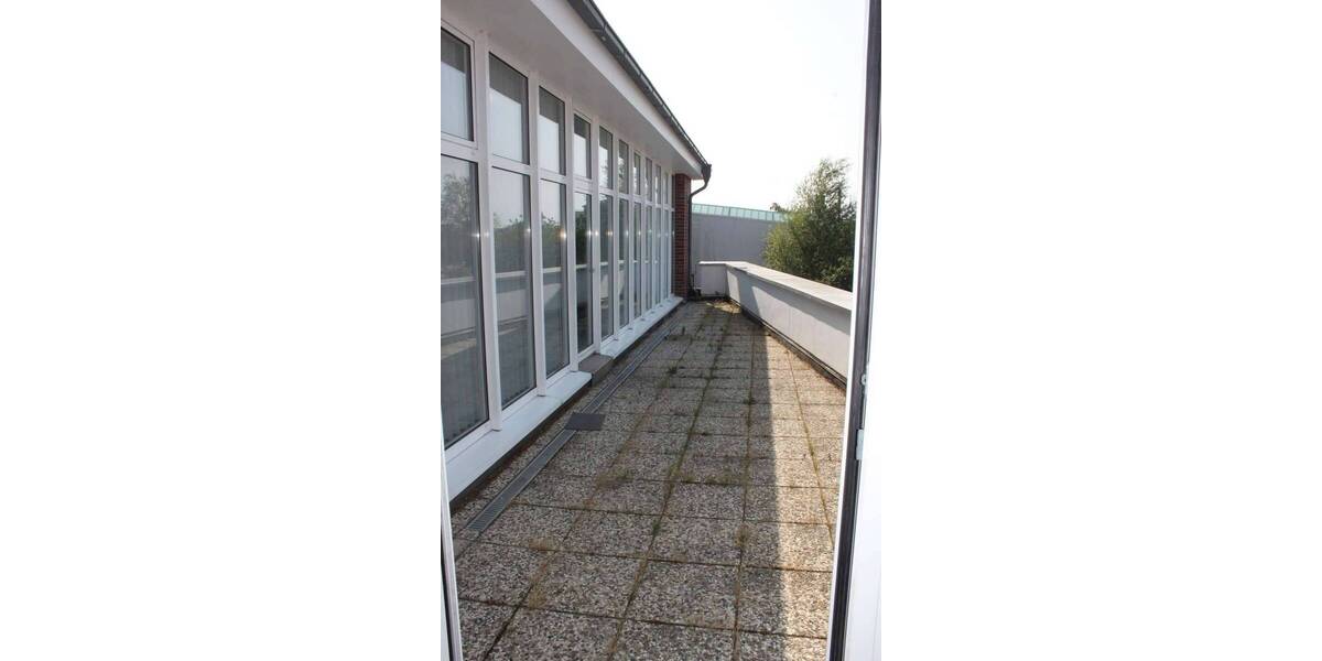 Etagenwohnung Rostock Schmarl - 2 Zimmer, 28 m&sup2;, 1.200&euro; | Angebot:22901764