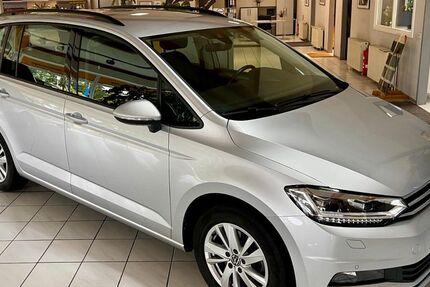 VW Touran 54.200 km 28.600 € Marlow 18337