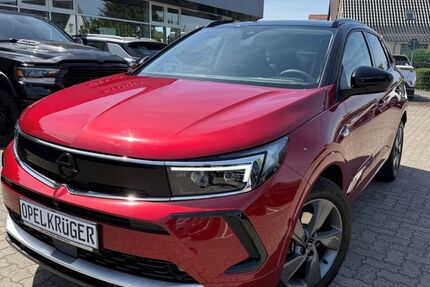 Opel Grandland (X) 8.101 km 23.900 &euro; Rostock 18069