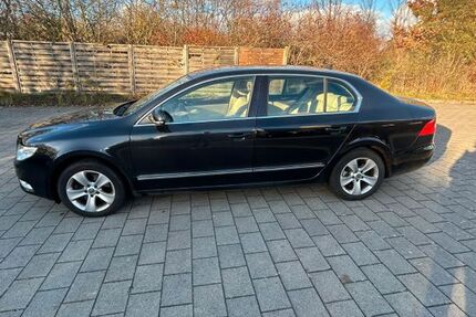 Skoda Superb 151.400 km 5.899 &euro; Schwaan 18258