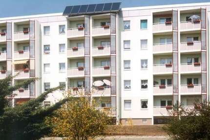 Wohnung zum Mieten in Hoyerswerda 312 € 56.8 m²