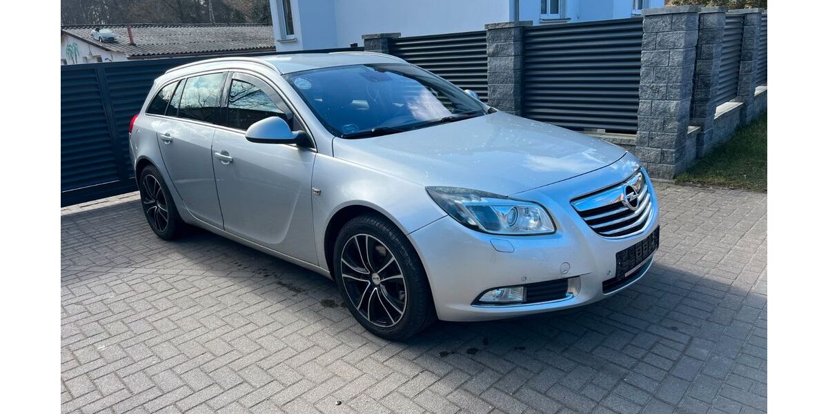 Opel Insignia 225.747 km 1.450 &euro; Bad Doberan 18209