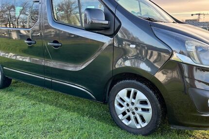 Opel Vivaro 186.898 km 13.000 &euro; Rostock 18147