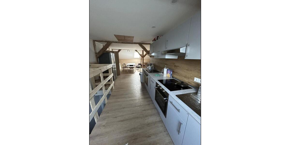 Dachgeschoßwohnung Papendorf - 16 Zimmer, 400 m&sup2;, 23&euro; | Angebot:23391333