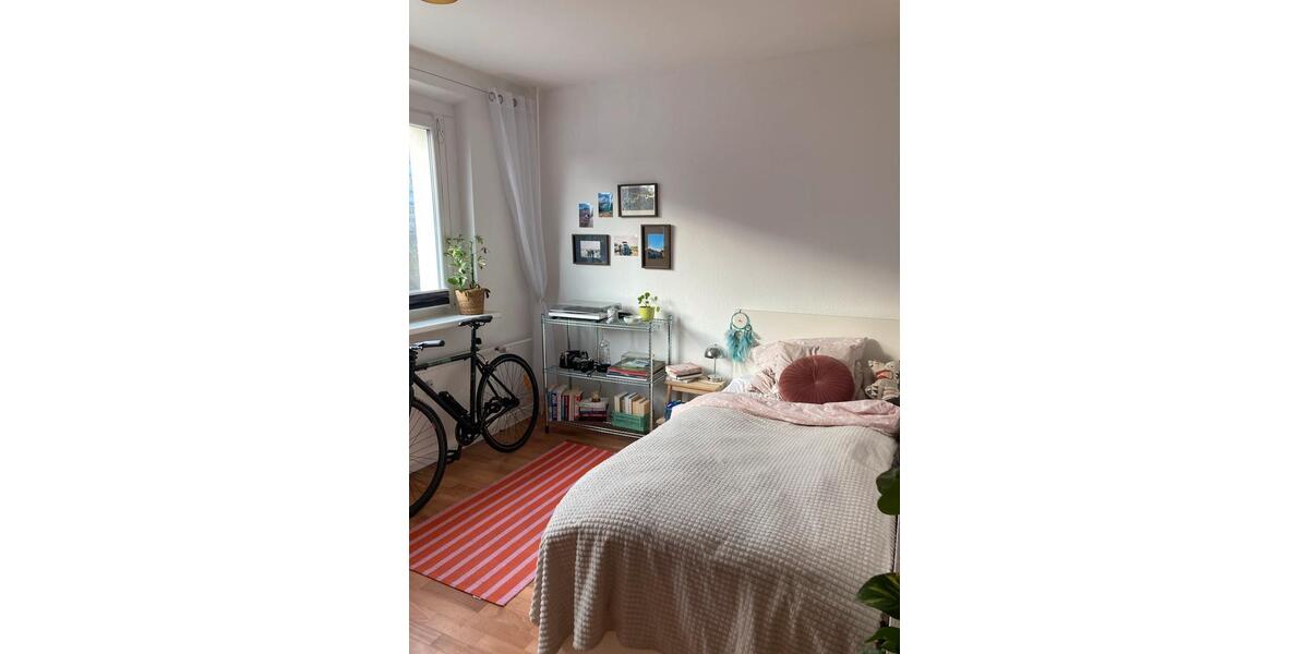 Etagenwohnung Rostock Evershagen - 1 Zimmer, 32 m&sup2;, 344&euro; | Angebot:24716594