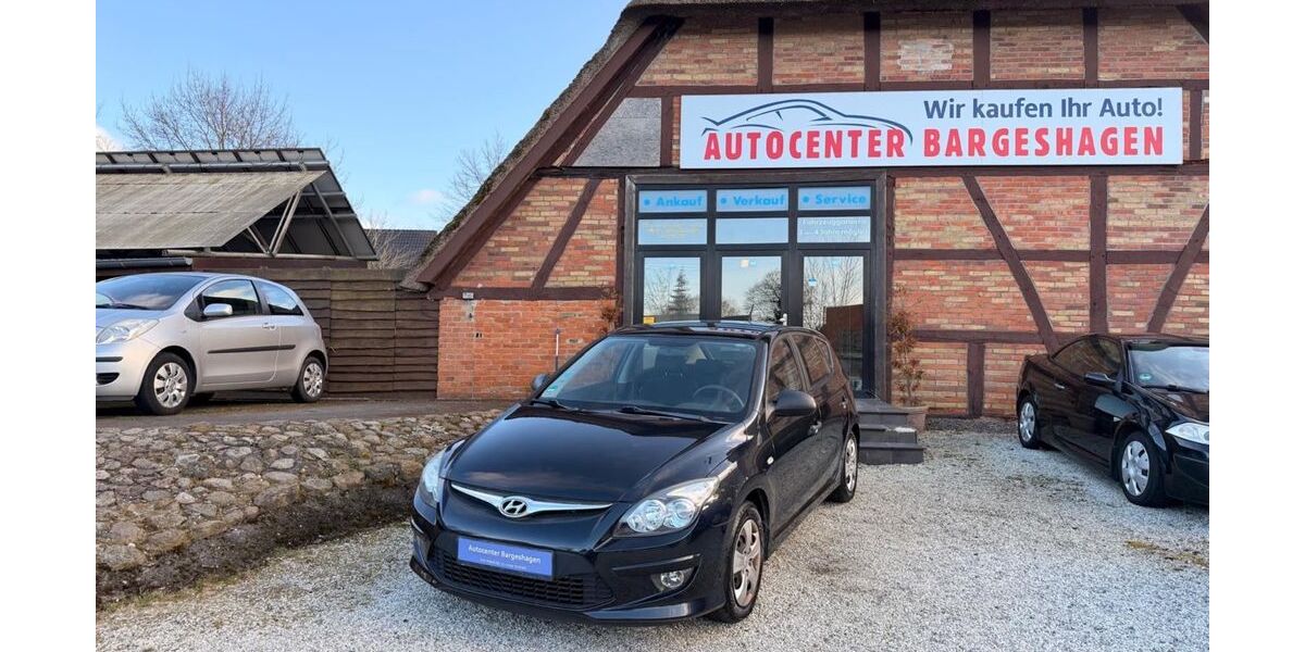 Hyundai i30 114.000 km 4.999 &euro; Bargeshagen 18211