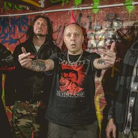 Slime & Exploited - 3!+7 (Hocheins) Tour 06.02.2026 M.A.U. Club