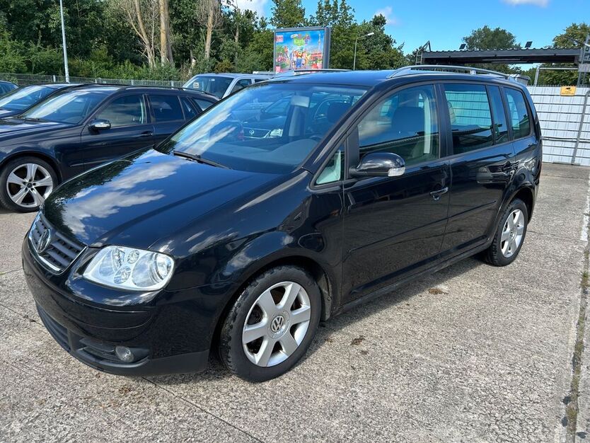 VW Touran 209.000 km 699 € Rostock 18106