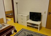 Eine Zwei-Zimmer-StudentenWohnung für ein Paar oder eine Person)