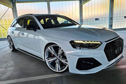 Audi RS4 49.000 km 64.990 € Kessin 18196